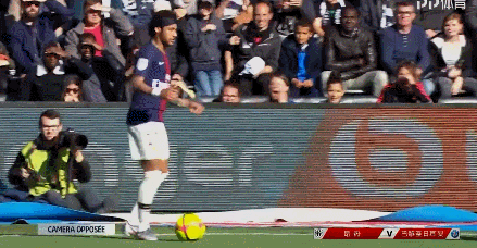 中路游走的 中路游走的